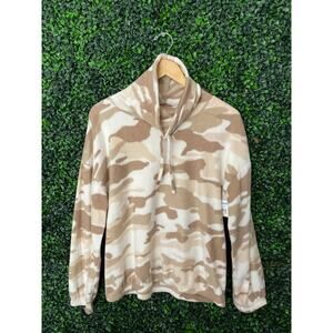 Derek Heart cream color camo soft sweater women’s Size L